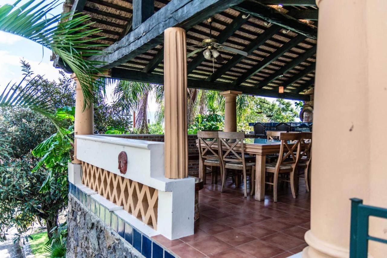 Casa Galeana- Tropical 1-Bd 1-Wc Mountain Top Luxury Suite With Stunning Views Ахихик Экстерьер фото