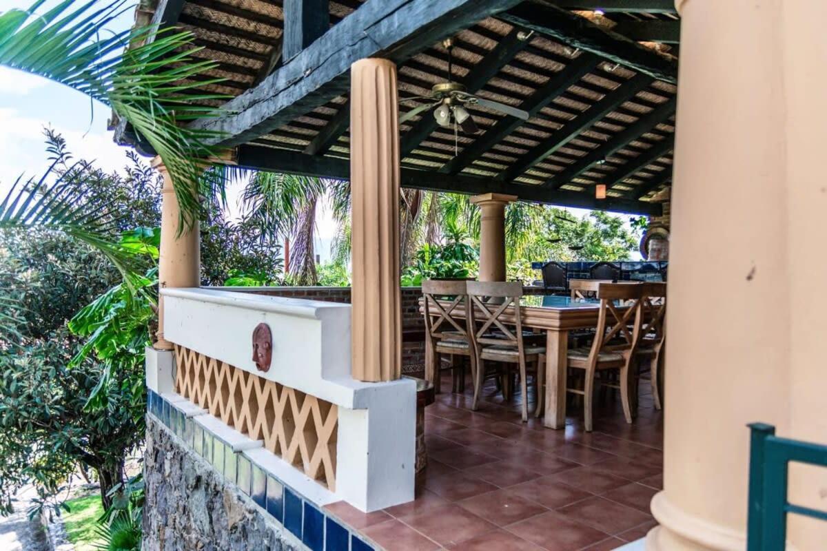 Casa Galeana- Tropical 1-Bd 1-Wc Mountain Top Luxury Suite With Stunning Views Ахихик Экстерьер фото