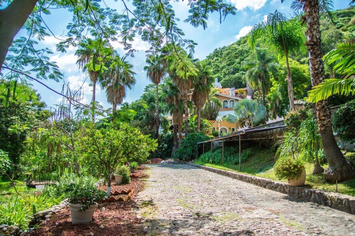 Casa Galeana- Tropical 1-Bd 1-Wc Mountain Top Luxury Suite With Stunning Views Ахихик Экстерьер фото